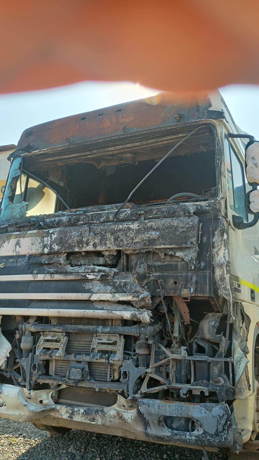 CARROCERíA PARA CAMIóN DAF XF105FTT.460 2014  USADA  EN DESARME